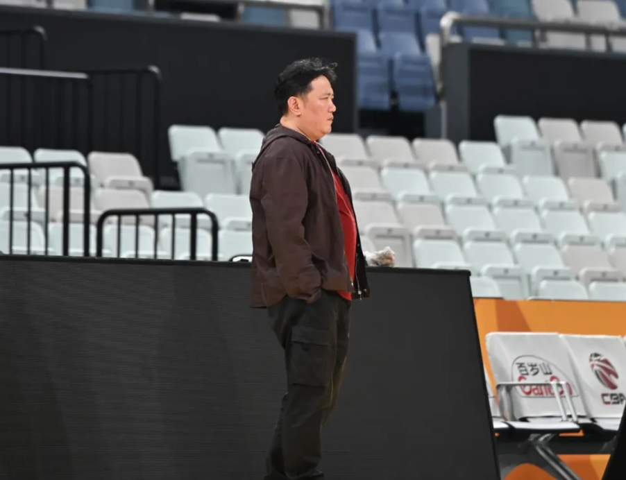 CBA环境这么差？广厦夺冠仍无新赞助商加入，主动去找也难办！